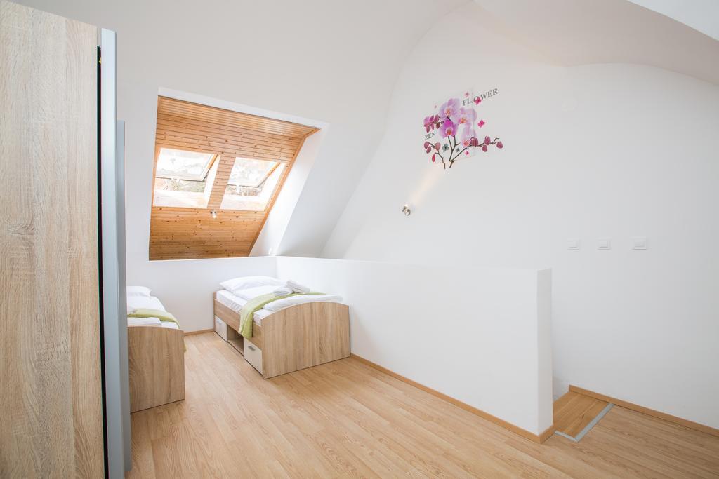 Podkoren Apartments Kranjska Gora Bagian luar foto